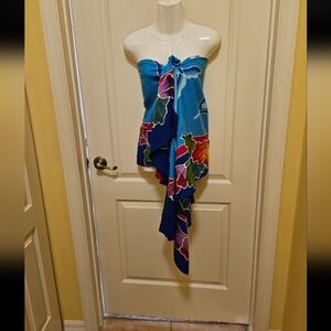 Dancing GECKO beach Sarong Great Gor Cruise Dolphins Scene Colorful